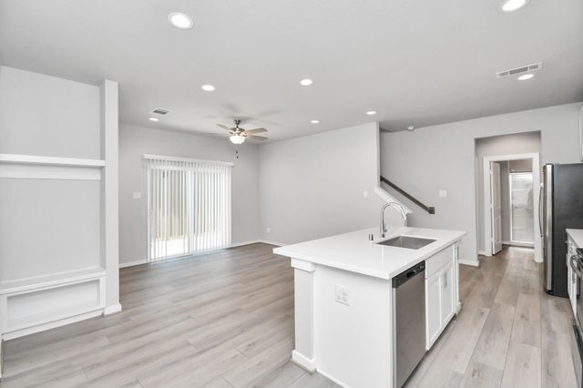 23823 Cumberland Ridge Drive 422, Houston, TX 77447