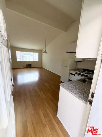 1221 Seward Street 205, Los Angeles, CA 90038