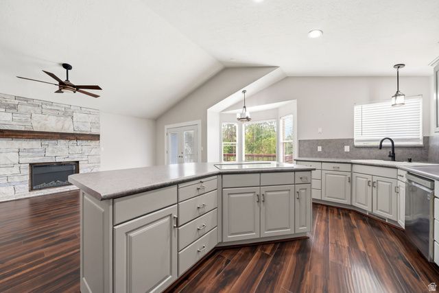 2154 E WASATCH BLVD, Sandy, UT 84092