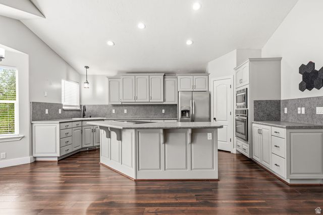 2154 E WASATCH BLVD, Sandy, UT 84092