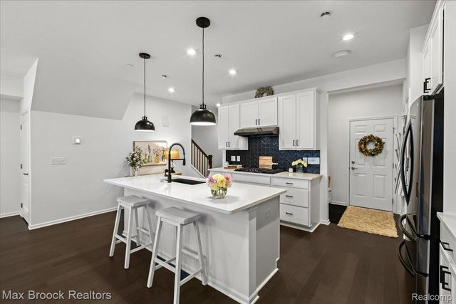 40115 Premier Drive, Northville Township, MI 48170