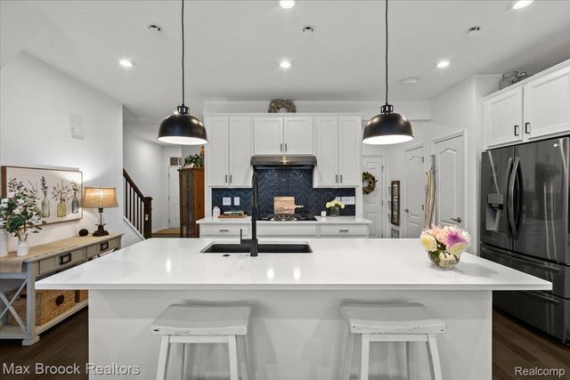 40115 Premier Drive, Northville Township, MI 48170