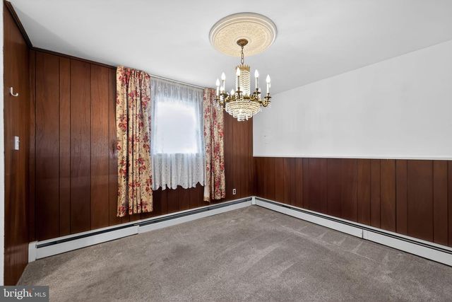 600 CLAY DR, Conshohocken, PA 19428