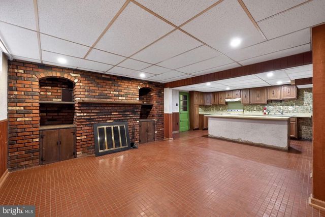 600 CLAY DR, Conshohocken, PA 19428