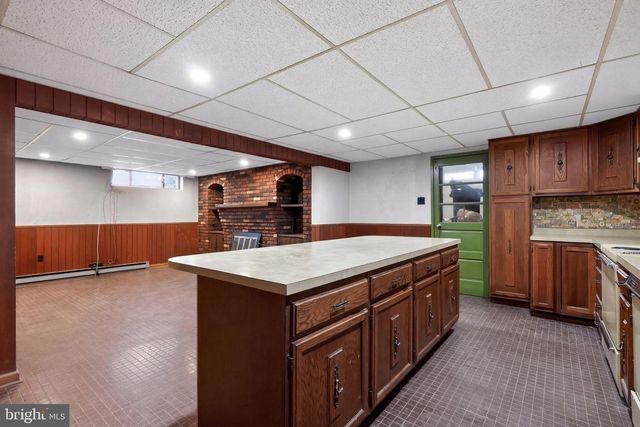 600 CLAY DR, Conshohocken, PA 19428