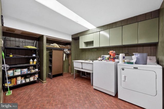 600 CLAY DR, Conshohocken, PA 19428