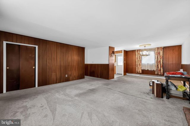 600 CLAY DR, Conshohocken, PA 19428