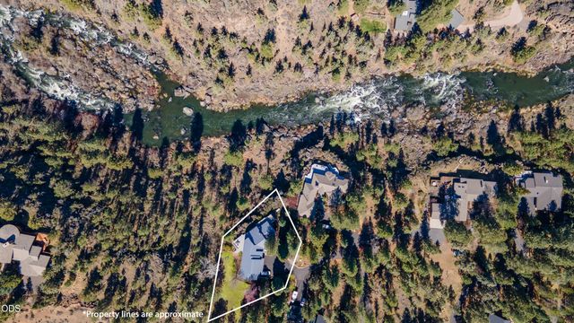 4211 NW Lower Village Road, Bend, OR 97703