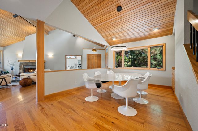 4211 NW Lower Village Road, Bend, OR 97703
