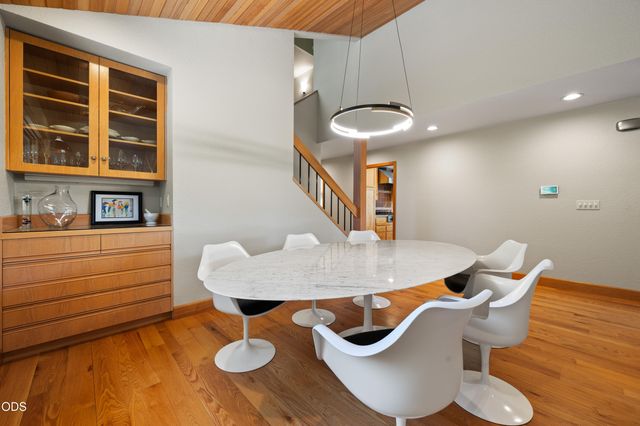 4211 NW Lower Village Road, Bend, OR 97703