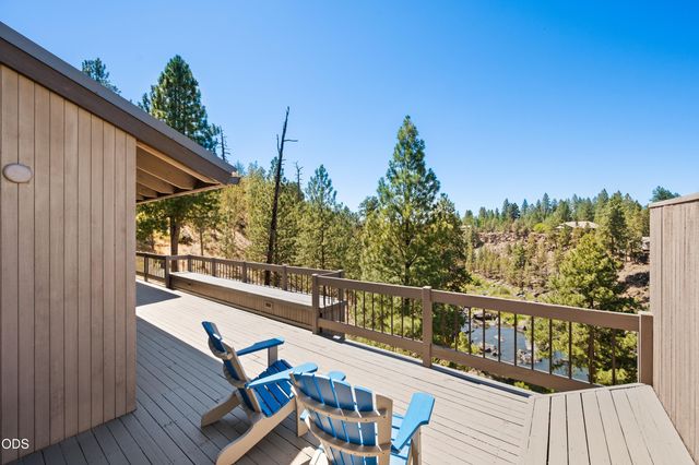 4211 NW Lower Village Road, Bend, OR 97703