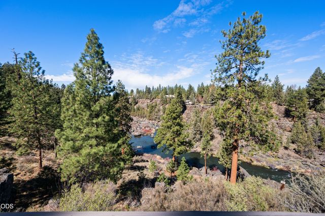 4211 NW Lower Village Road, Bend, OR 97703