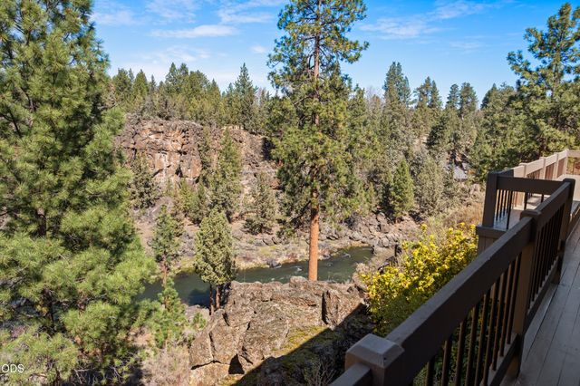 4211 NW Lower Village Road, Bend, OR 97703