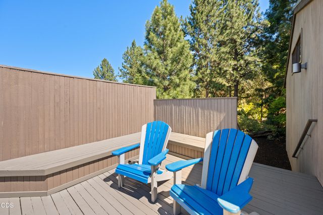 4211 NW Lower Village Road, Bend, OR 97703