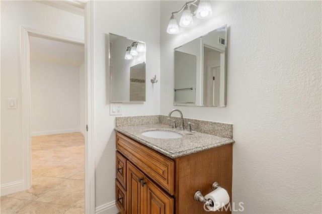 630 S Knott 6, Anaheim, CA 92804