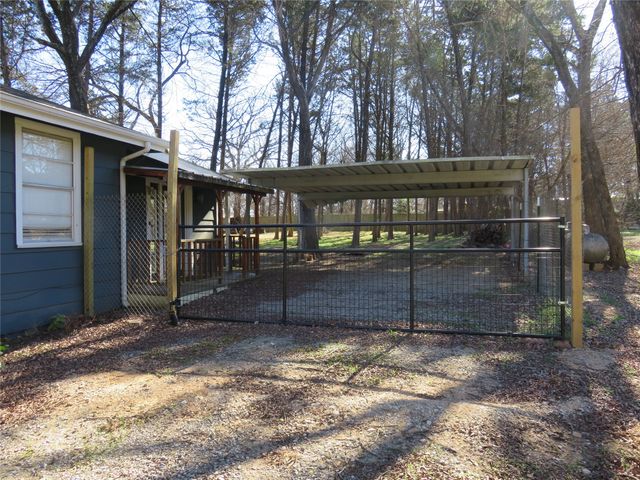 186 Mill Creek Resort Road, Pottsboro, TX 75076