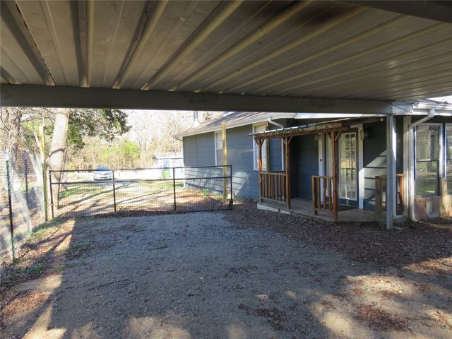186 Mill Creek Resort Road, Pottsboro, TX 75076