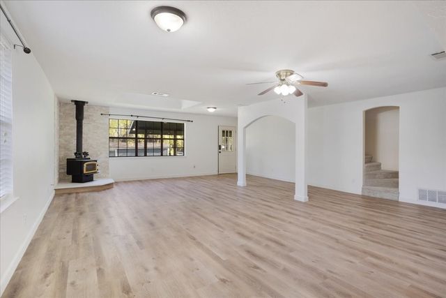 186 Mill Creek Resort Road, Pottsboro, TX 75076