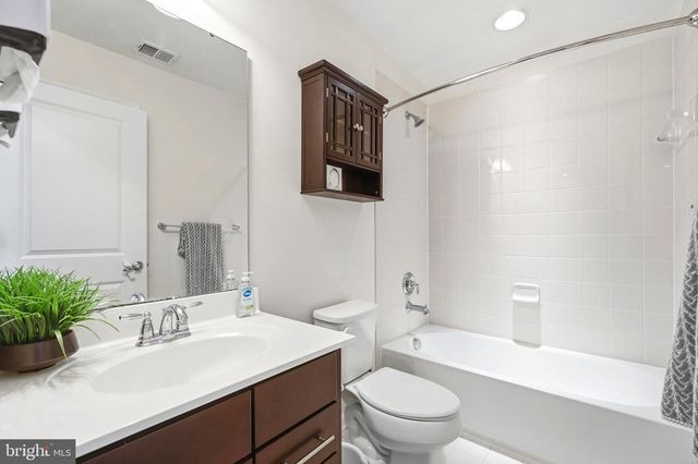 5418 DOUBLEDAY LN, Waldorf, MD 20602