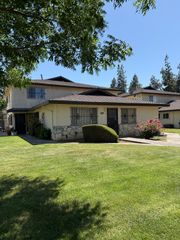 2944 Peachtree Dr #2, Stockton, CA 95203