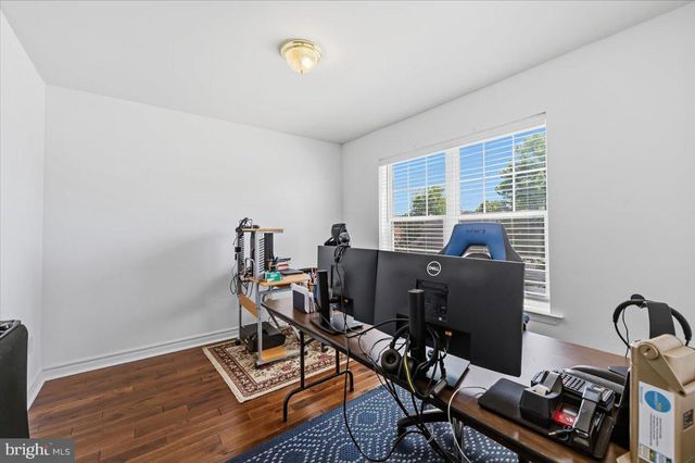 1260 HAWTHORN DR, Easton, PA 18040