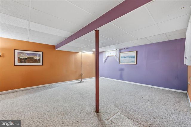 1260 HAWTHORN DR, Easton, PA 18040