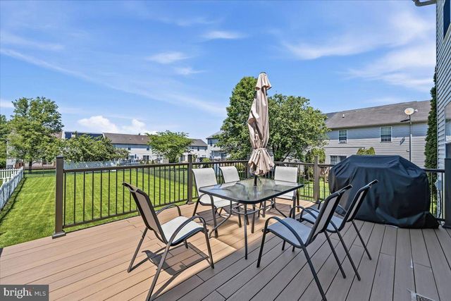 1260 HAWTHORN DR, Easton, PA 18040