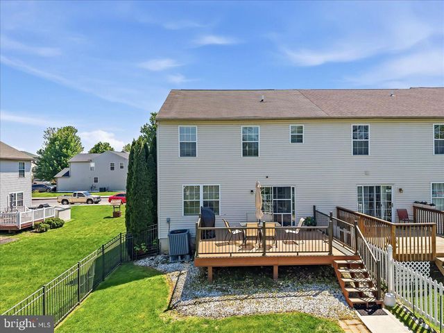 1260 HAWTHORN DR, Easton, PA 18040
