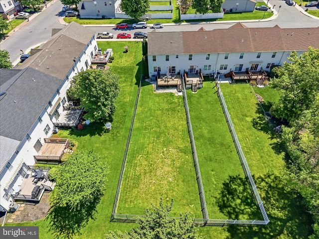1260 HAWTHORN DR, Easton, PA 18040