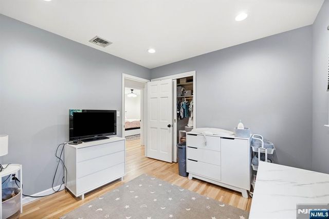 45 Ravine Avenue, Wyckoff, NJ 07481