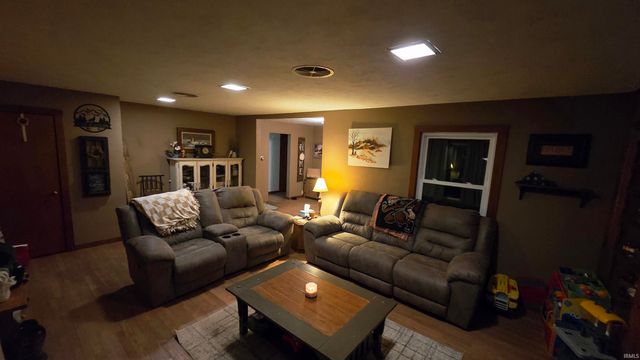 109 N Lafayette Street, Delphi, IN 46923