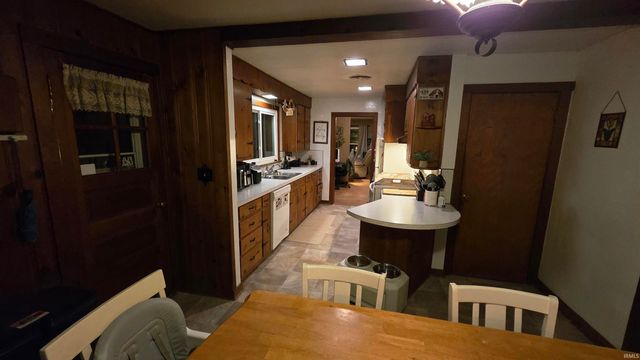 109 N Lafayette Street, Delphi, IN 46923