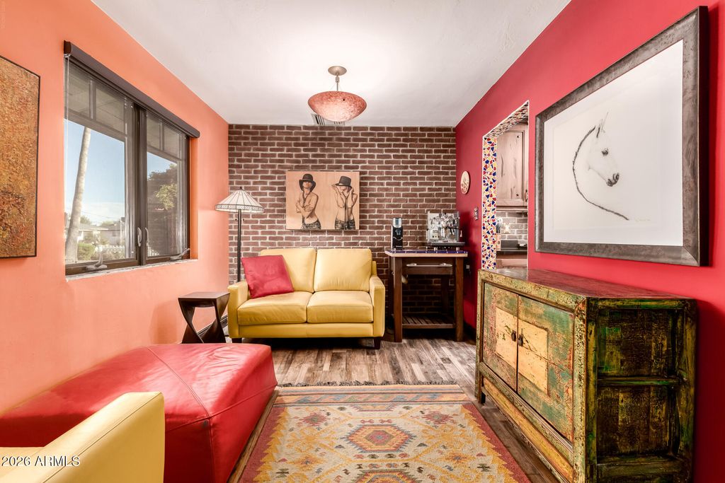 Image 17 of property listing at 2602 N 20TH Avenue, Phoenix, AZ 85009
