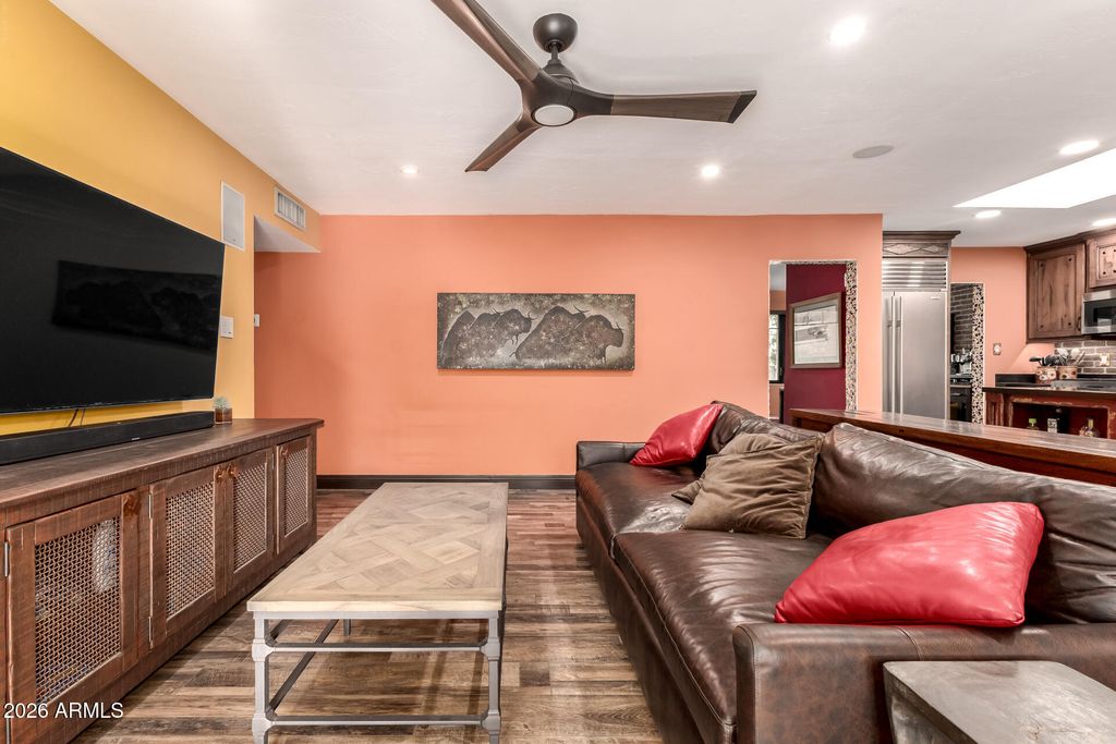 Image 20 of property listing at 2602 N 20TH Avenue, Phoenix, AZ 85009