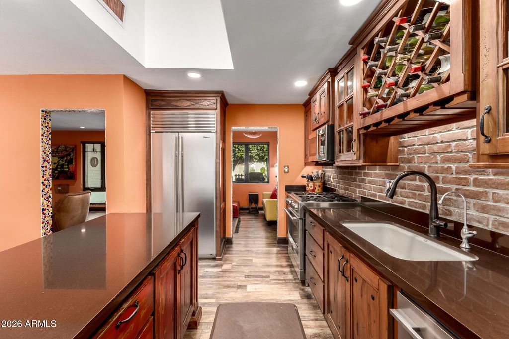 Image 23 of property listing at 2602 N 20TH Avenue, Phoenix, AZ 85009