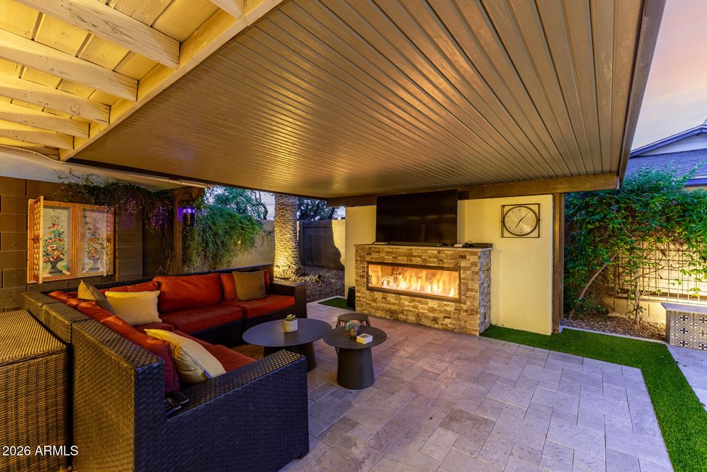 Image 43 of property listing at 2602 N 20TH Avenue, Phoenix, AZ 85009