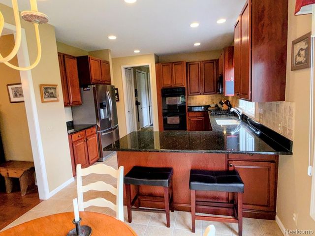 7350 Pine Vista Drive, Genoa Township, MI 48116
