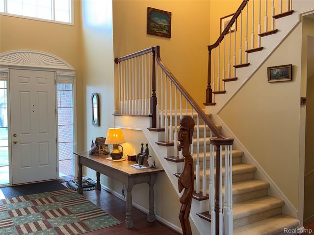 7350 Pine Vista Drive, Genoa Township, MI 48116