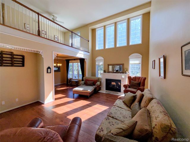 7350 Pine Vista Drive, Genoa Township, MI 48116
