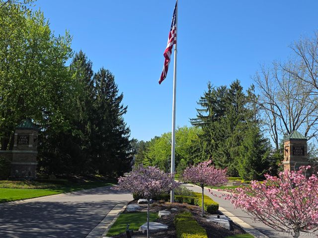7350 Pine Vista Drive, Genoa Township, MI 48116