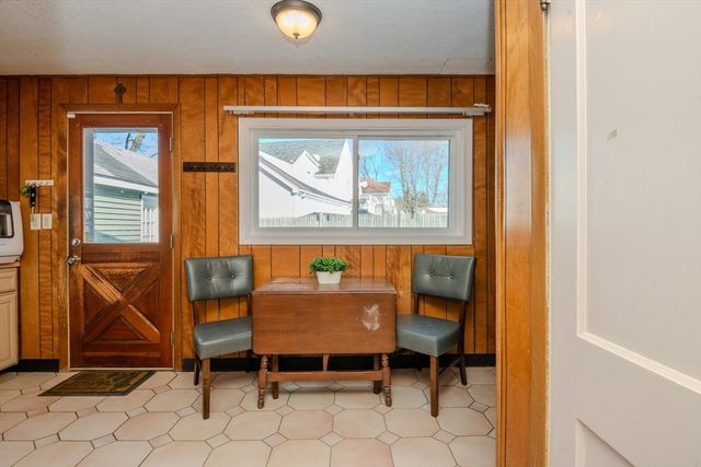 31 Mountain Ave, Saugus, MA 01906