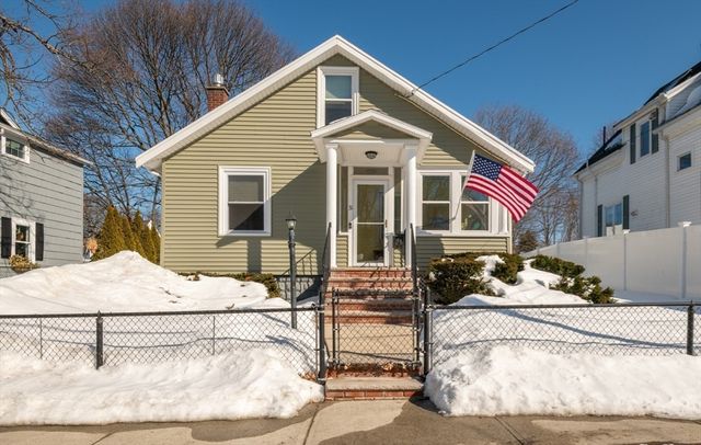 31 Mountain Ave, Saugus, MA 01906