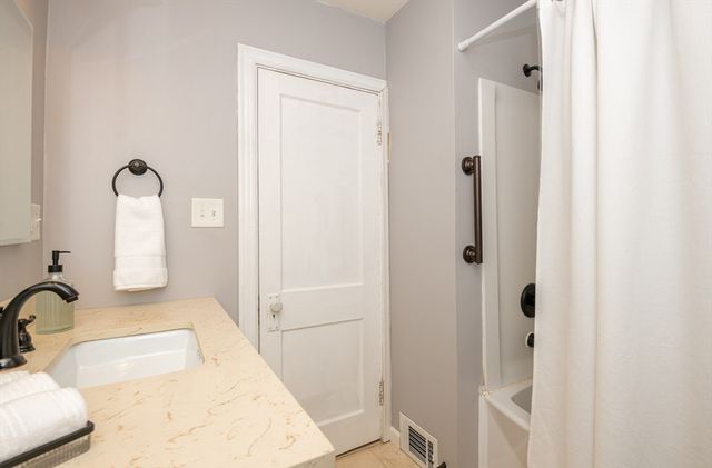 31 Mountain Ave, Saugus, MA 01906