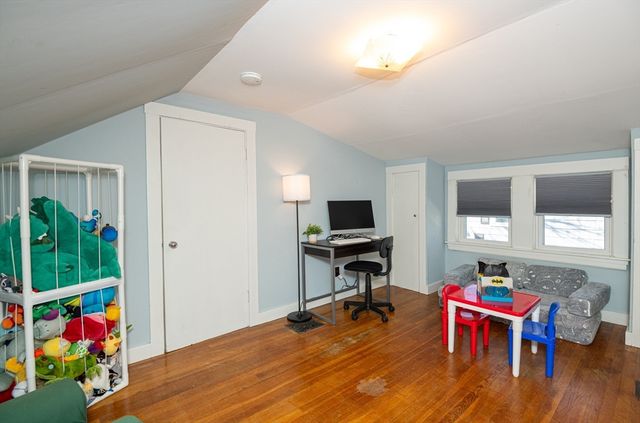 31 Mountain Ave, Saugus, MA 01906