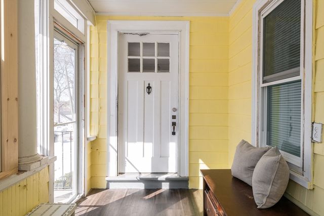 31 Mountain Ave, Saugus, MA 01906