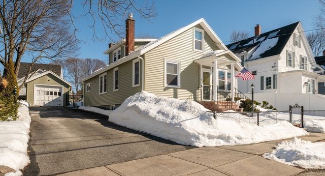 31 Mountain Ave, Saugus, MA 01906