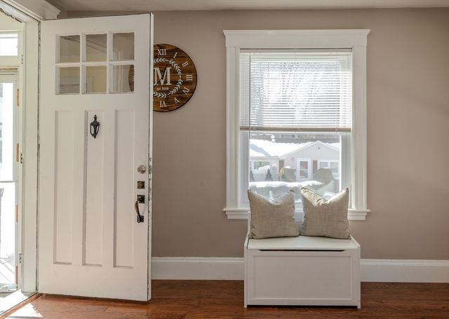 31 Mountain Ave, Saugus, MA 01906