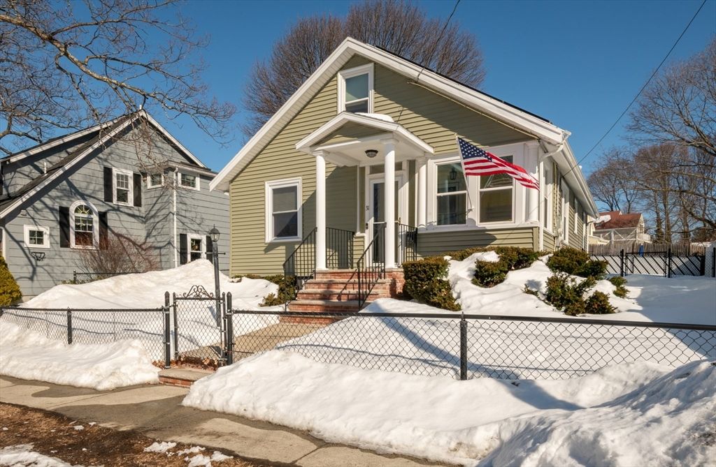 31 Mountain Ave, Saugus, MA 01906