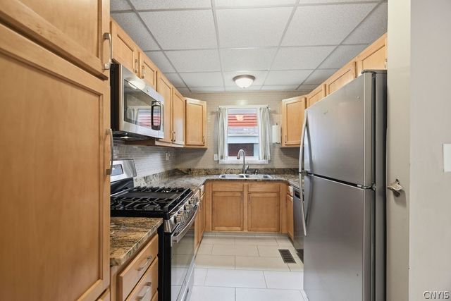 1146 North Glencove Road, Syracuse, NY 13206