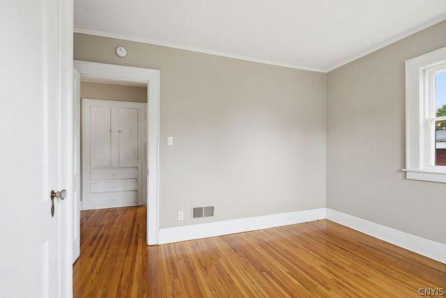 1146 North Glencove Road, Syracuse, NY 13206